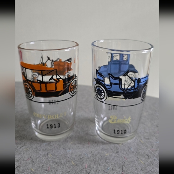 Vintage glasses of classic cars - set of 2 - Picture 1 of 5